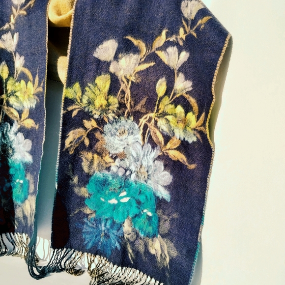 Lord & Taylor Women's Blue Blanket Wrap Acrylic Scarf - Picture 4 of 10